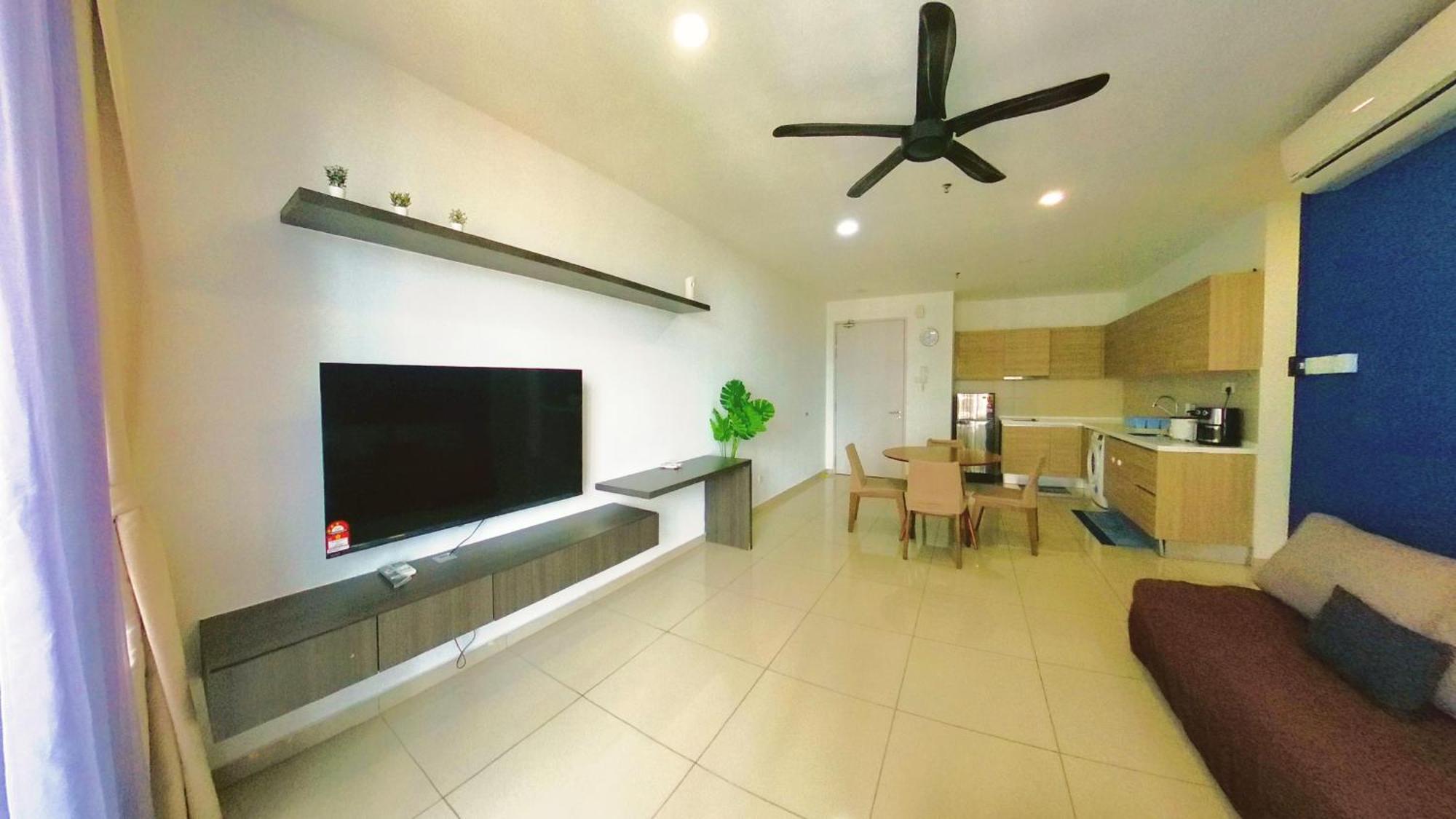 9Pax 2R2B Family Suite, I-City, I-Suite, Hyde, Beside Theme Park, Wifi 50-55" Smart Tv Shah Alam Exterior photo